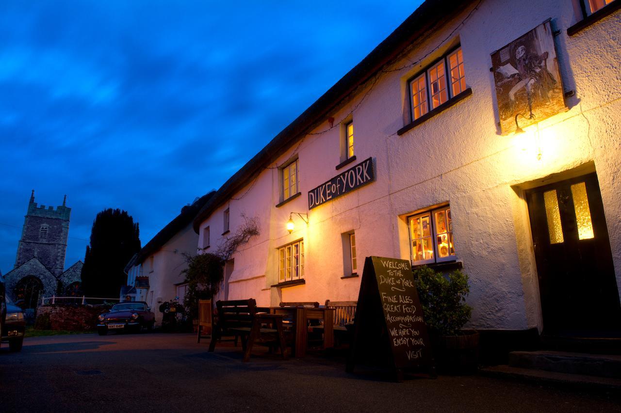 Duke Of York Hotel Dolton Buitenkant foto